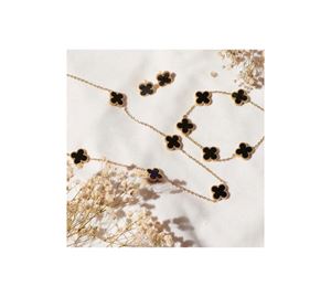 Jewels Bazaar Vol.1
