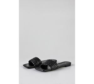 Musk Shoes